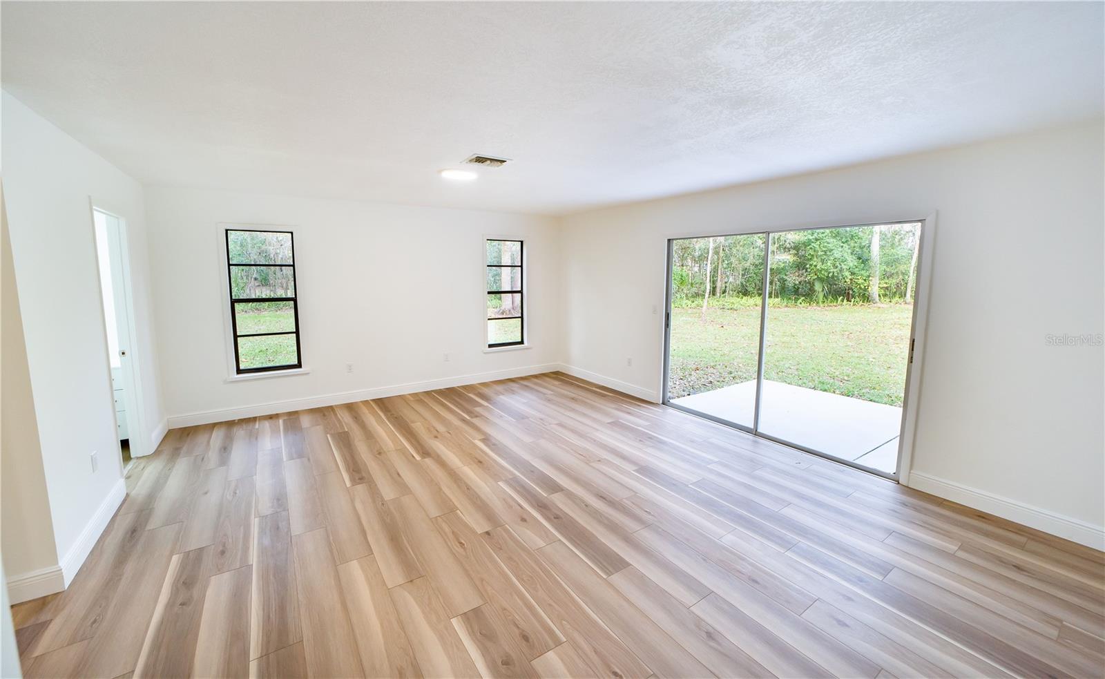 OAK CENTRE - Residential