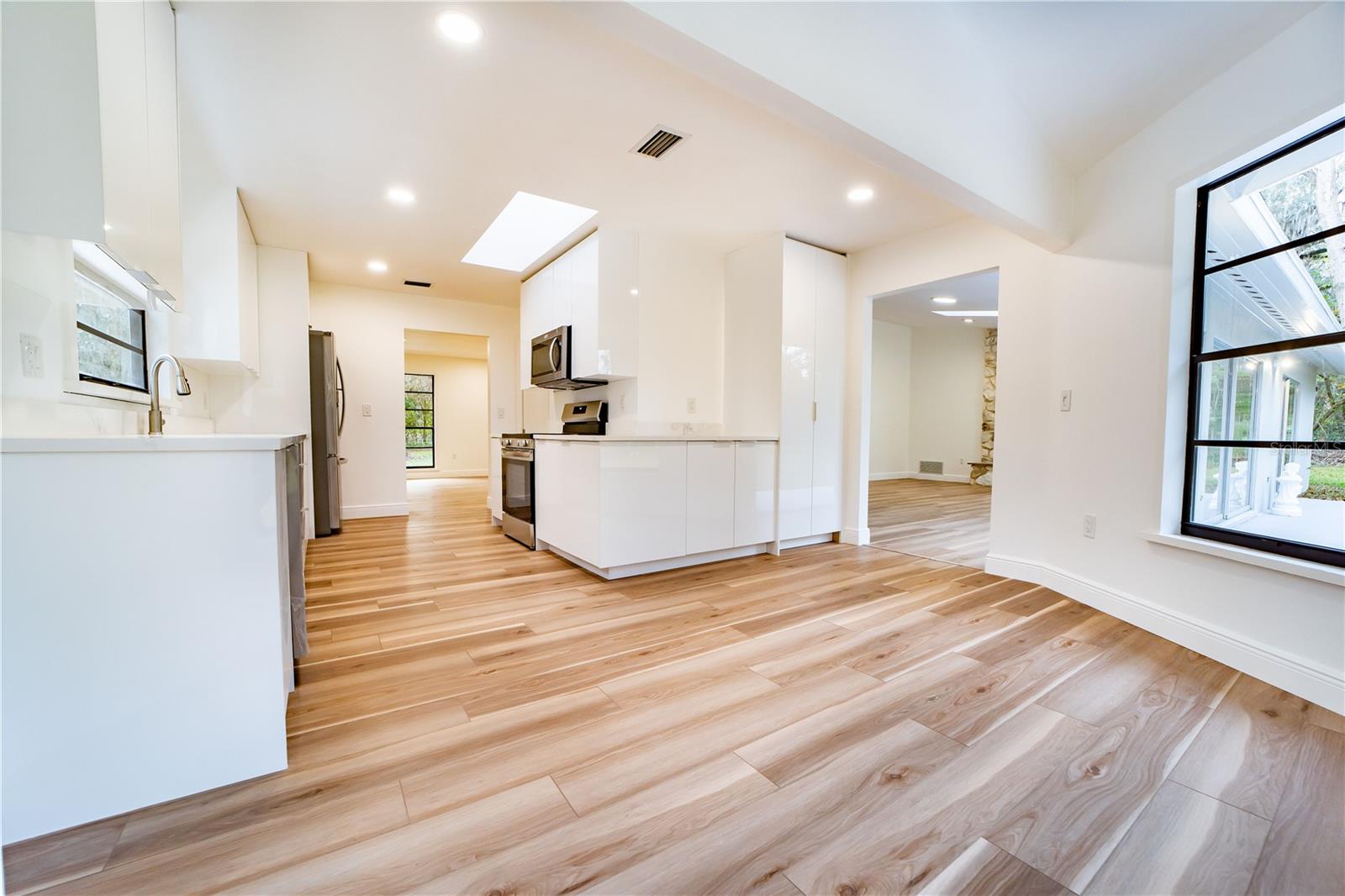 OAK CENTRE - Residential