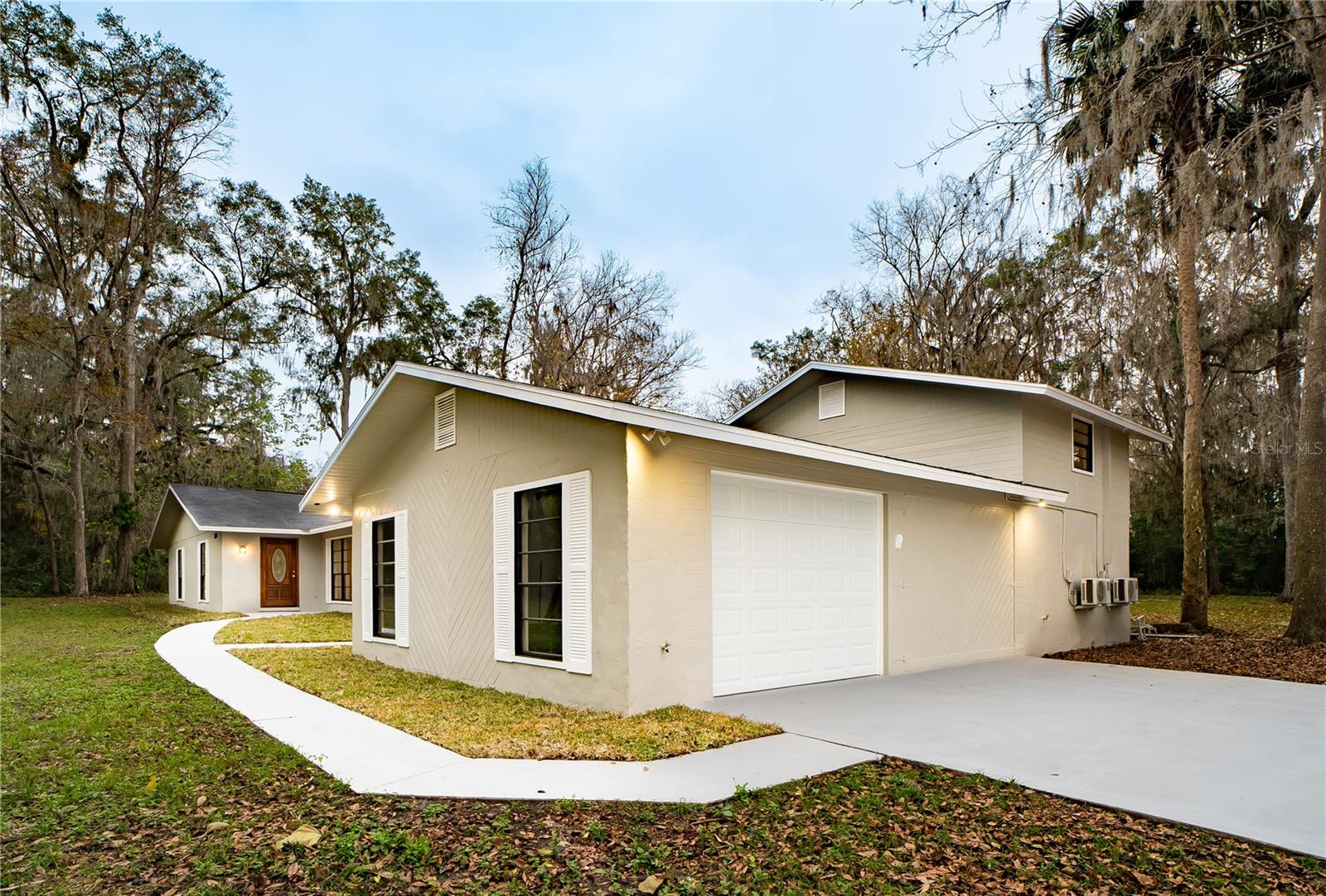 OAK CENTRE - Residential