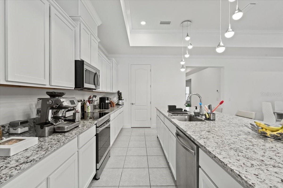 TARA ESTATES PB 37 PG 46 - Residential
