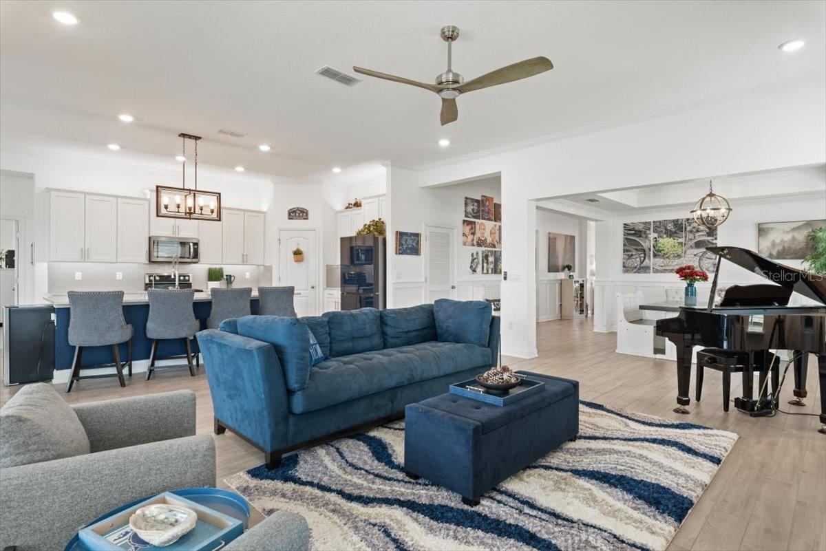 ROCK SPRINGS FARMS - Residential