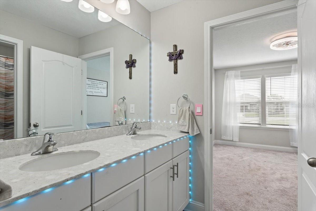 ROCK SPRINGS FARMS - Residential