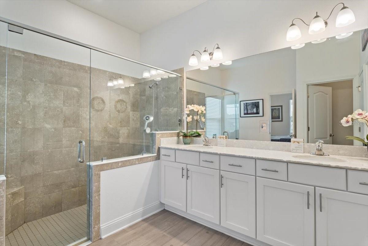 ROCK SPRINGS FARMS - Residential