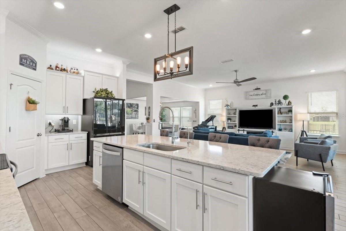 ROCK SPRINGS FARMS - Residential