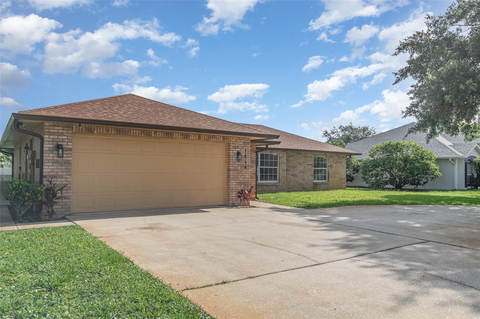 1644 PICCADILLY DRIVE