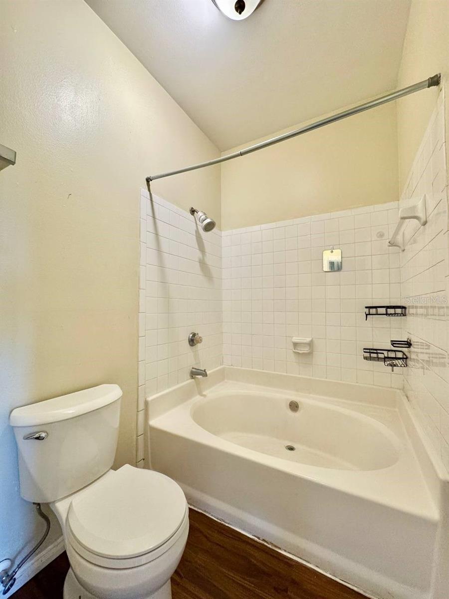 THE LANDINGS OF TAMPA A CONDOM - Residential