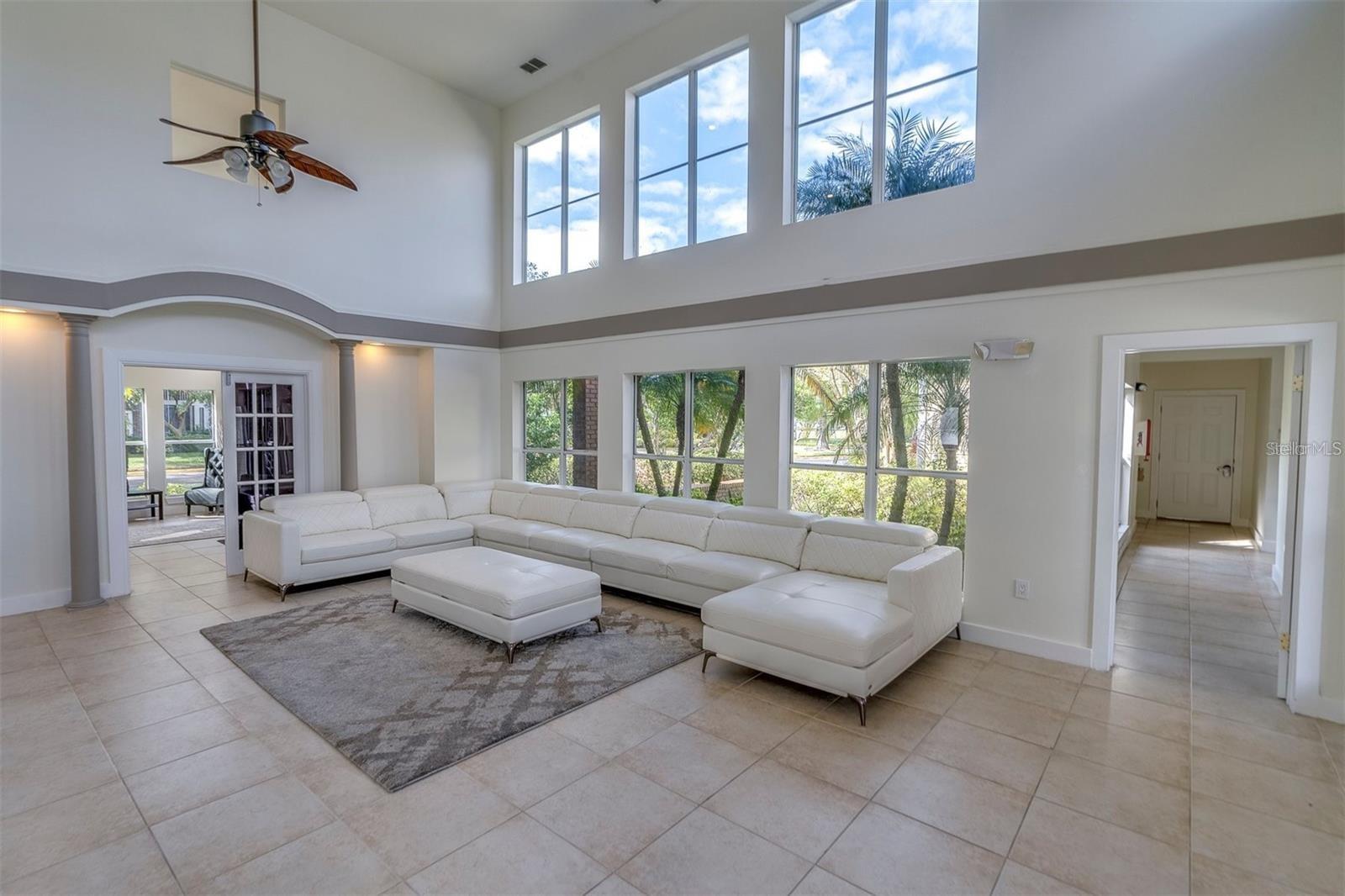 THE LANDINGS OF TAMPA A CONDOM - Residential