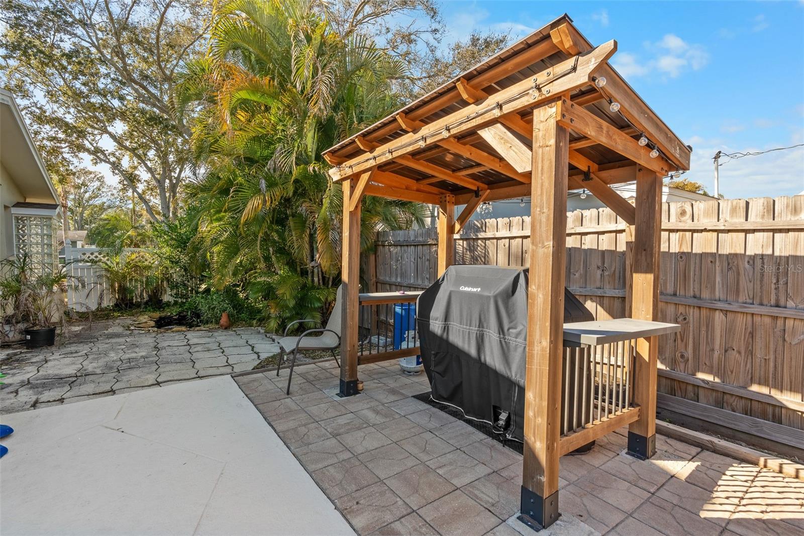 COLLEGE HILL ESTATES - Residential