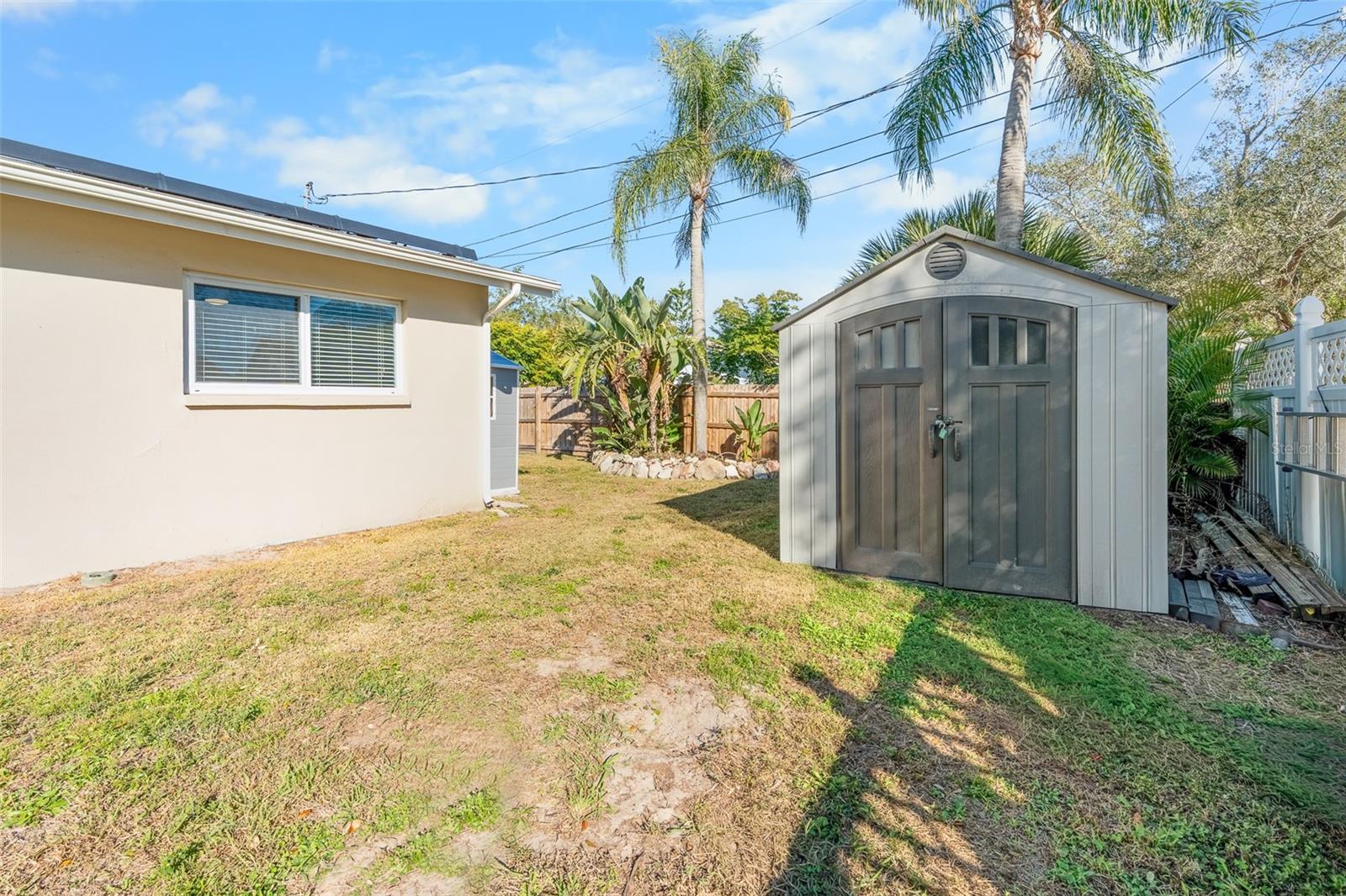 COLLEGE HILL ESTATES - Residential