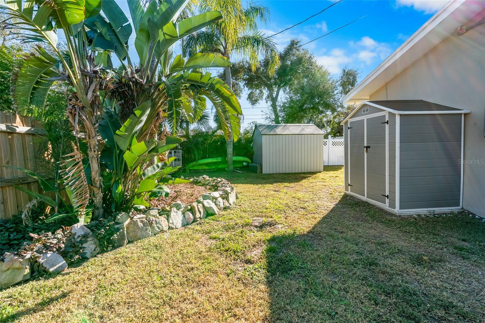 COLLEGE HILL ESTATES - Residential