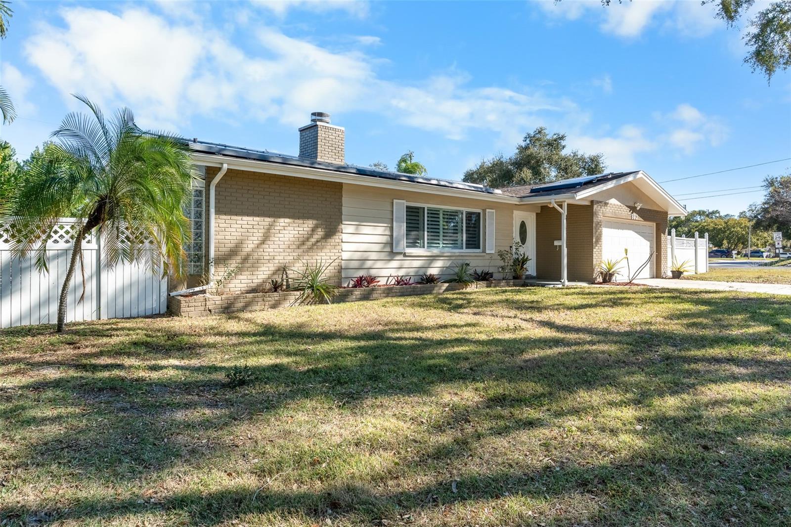 COLLEGE HILL ESTATES - Residential