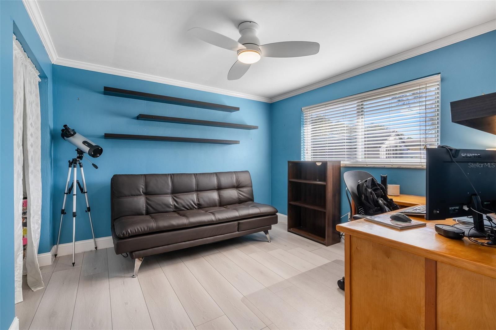 COLLEGE HILL ESTATES - Residential