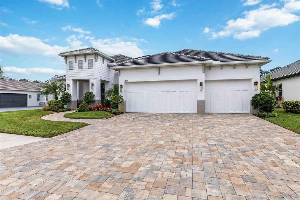 Photo of 7071 Tamworth Parkway, Sarasota, FL 34241 (MLS # A4674571)