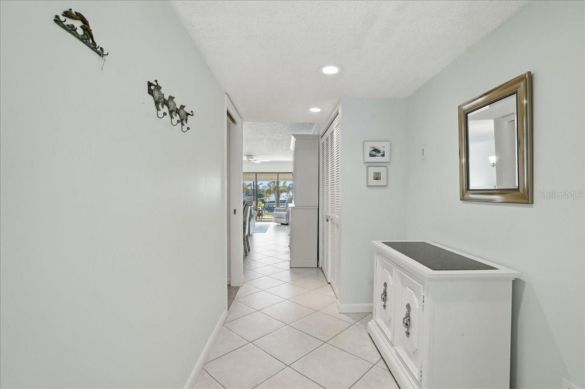 WESTBAY POINT & MOORINGS II - Residential