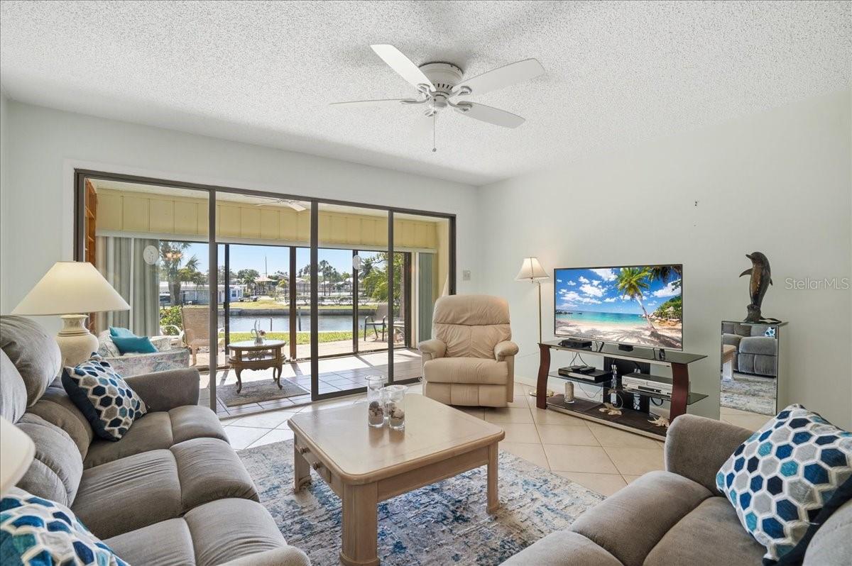 WESTBAY POINT & MOORINGS II - Residential