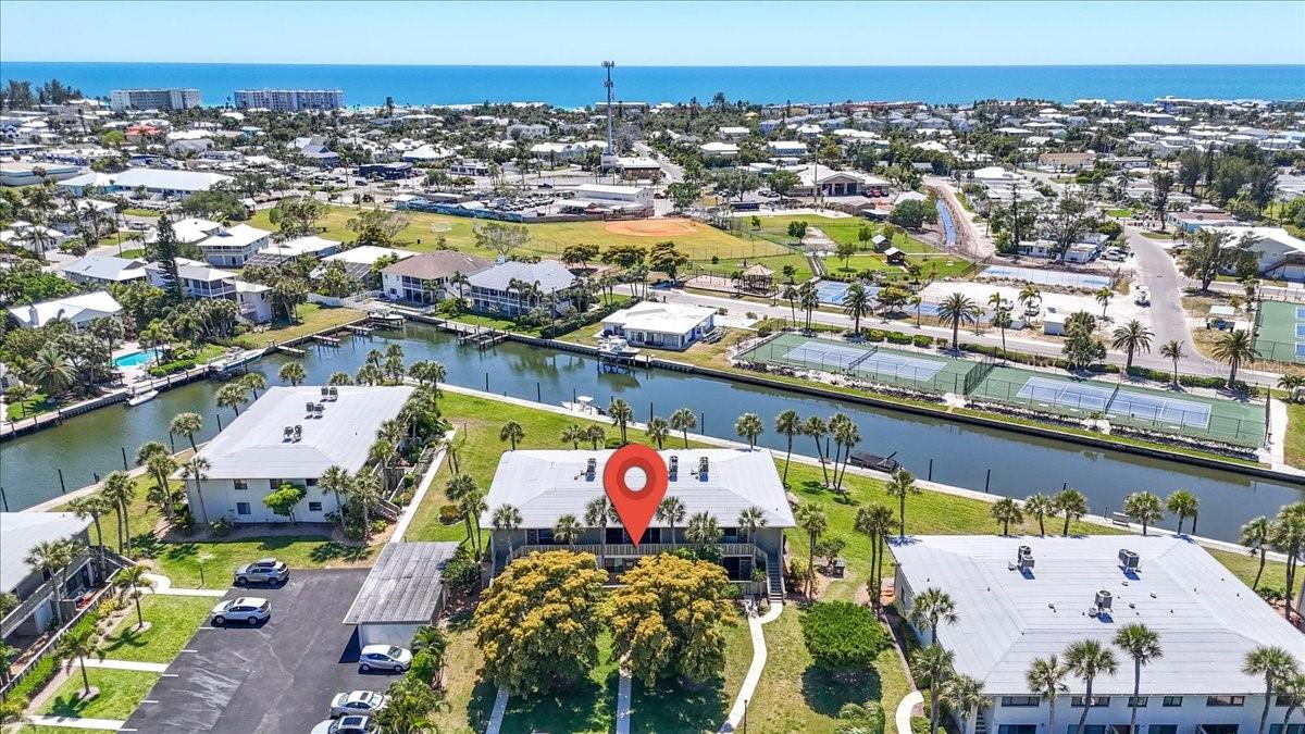 WESTBAY POINT & MOORINGS II - Residential