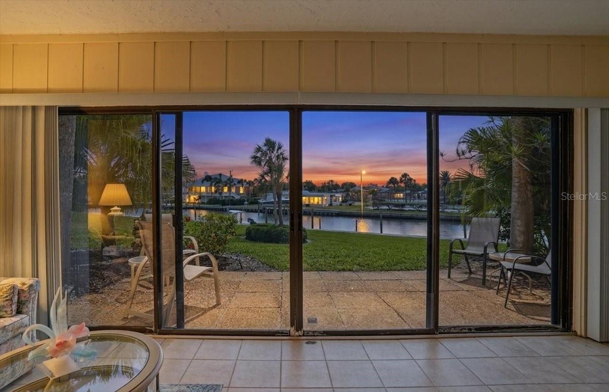 WESTBAY POINT & MOORINGS II - Residential