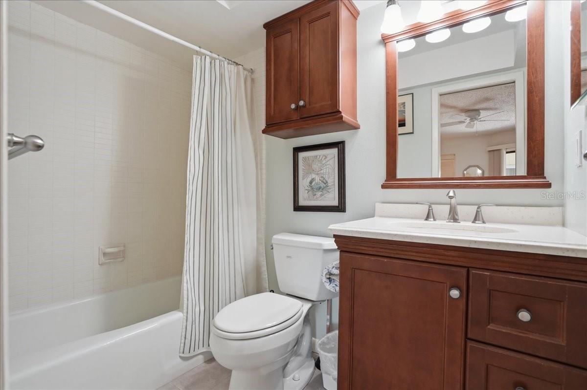 WESTBAY POINT & MOORINGS II - Residential