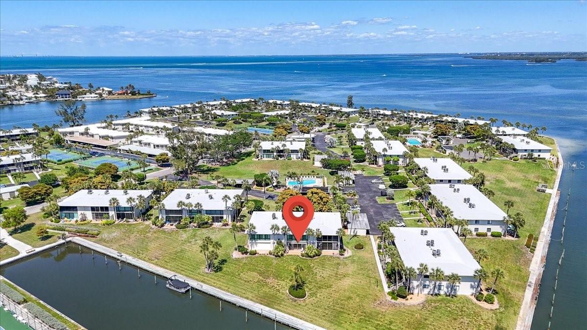 WESTBAY POINT & MOORINGS II - Residential