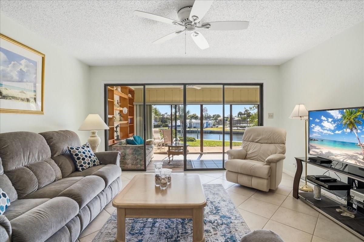 WESTBAY POINT & MOORINGS II - Residential
