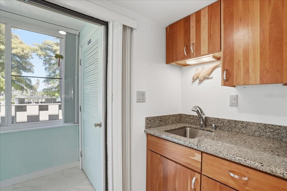 WESTBAY POINT & MOORINGS II - Residential