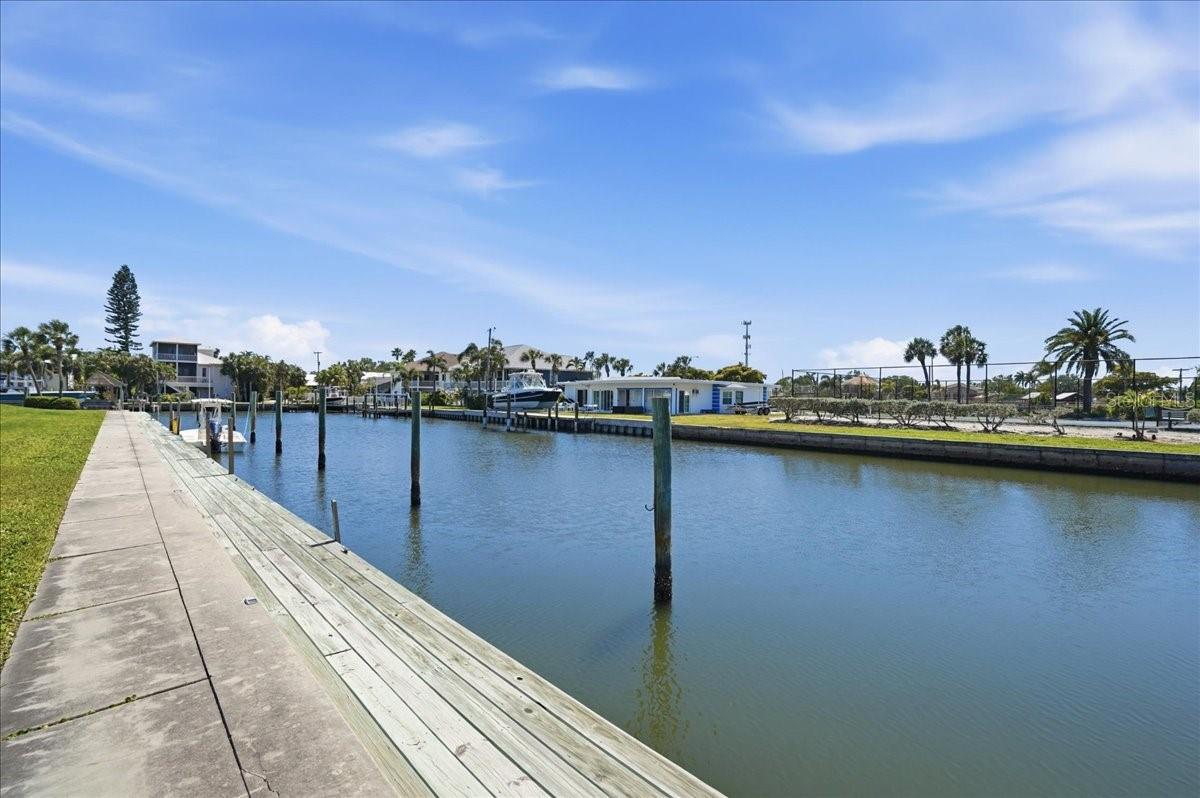 WESTBAY POINT & MOORINGS II - Residential