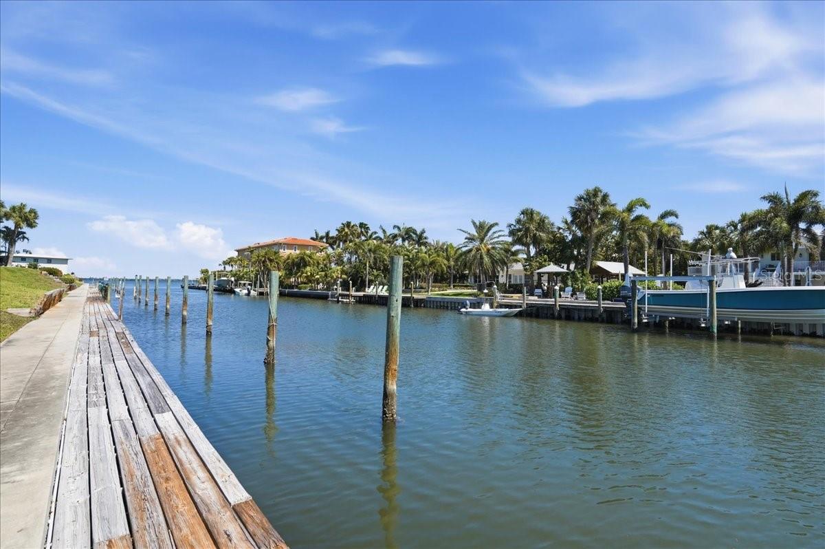 WESTBAY POINT & MOORINGS II - Residential