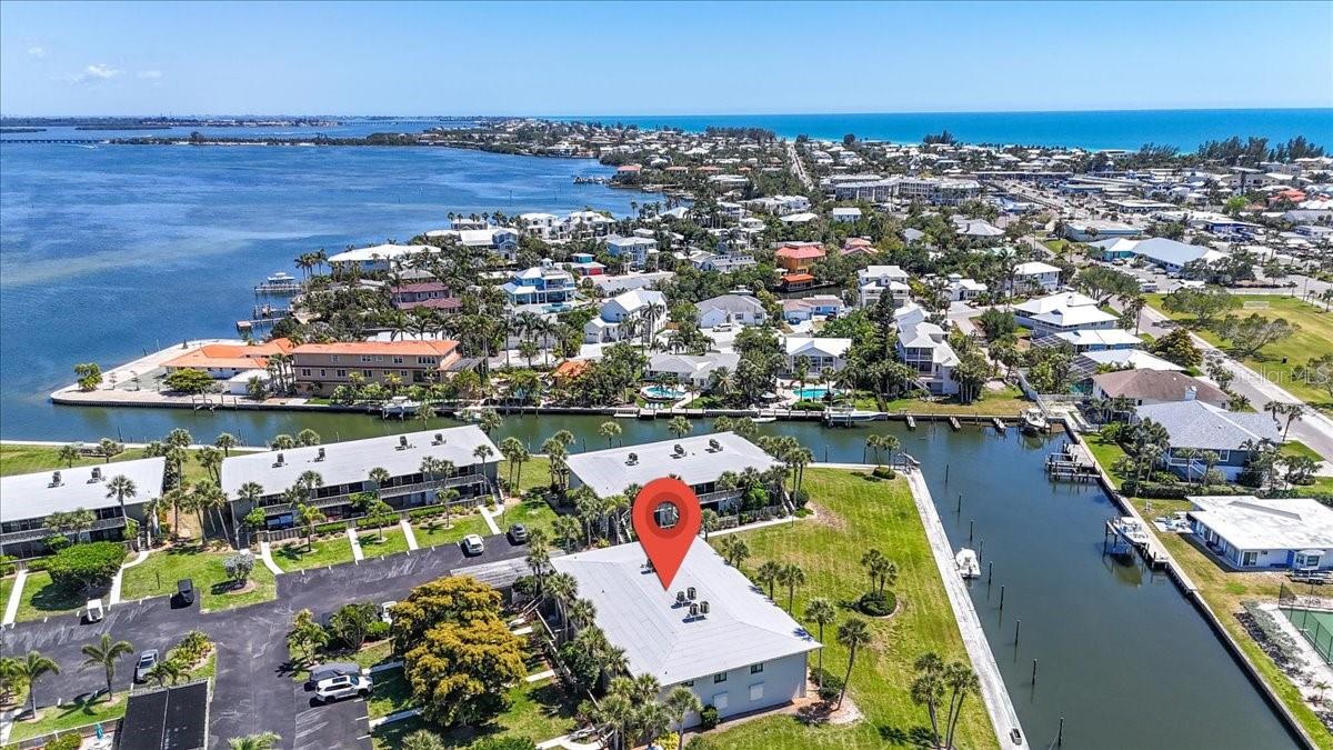WESTBAY POINT & MOORINGS II - Residential