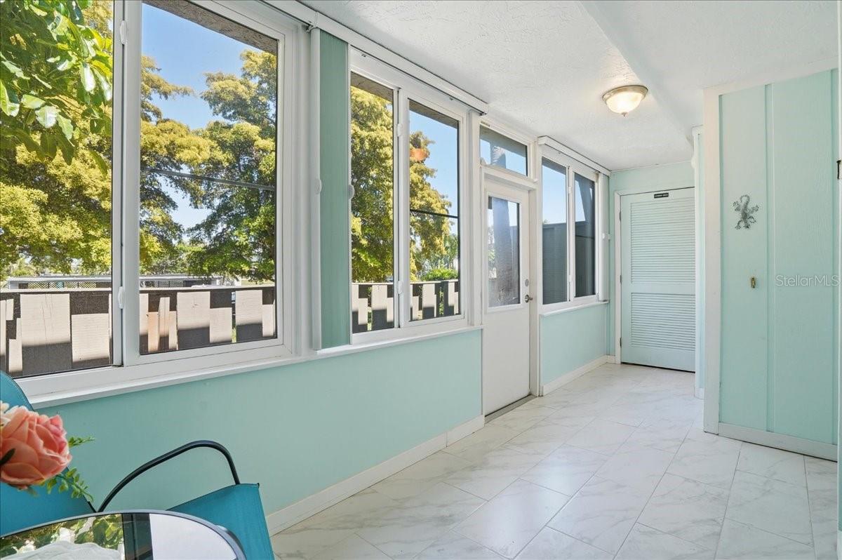 WESTBAY POINT & MOORINGS II - Residential