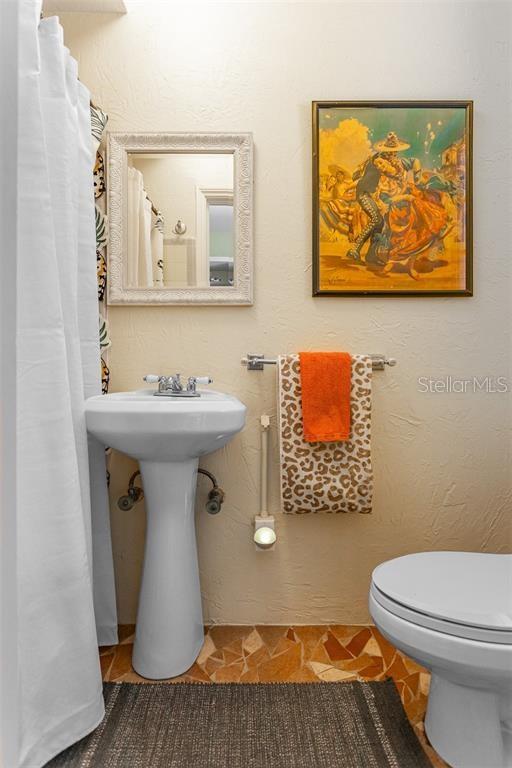 ALLENDALE TERRACE BLKS A-B-1-2-3-4-5-6 - Residential