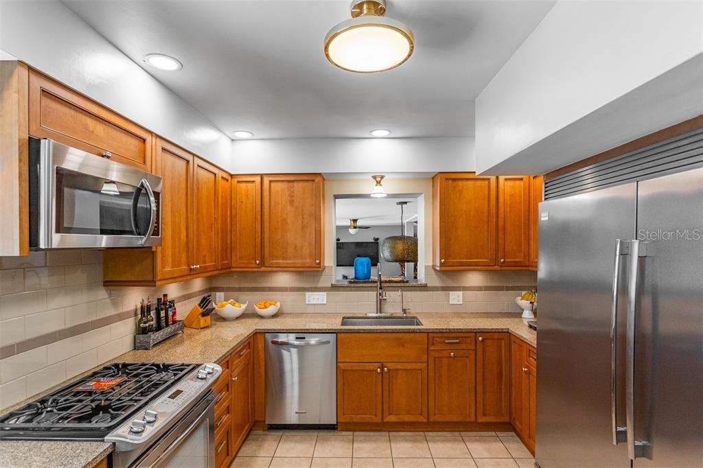 ALLENDALE TERRACE BLKS A-B-1-2-3-4-5-6 - Residential