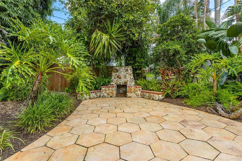 ALLENDALE TERRACE BLKS A-B-1-2-3-4-5-6 - Residential