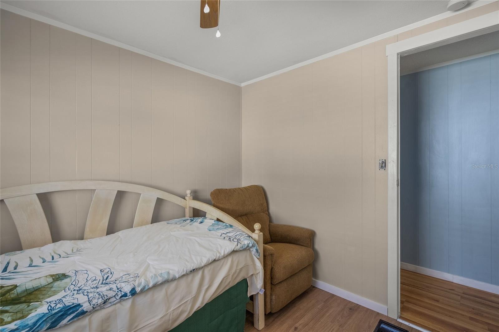 HARBOR COVE - Residential Lease