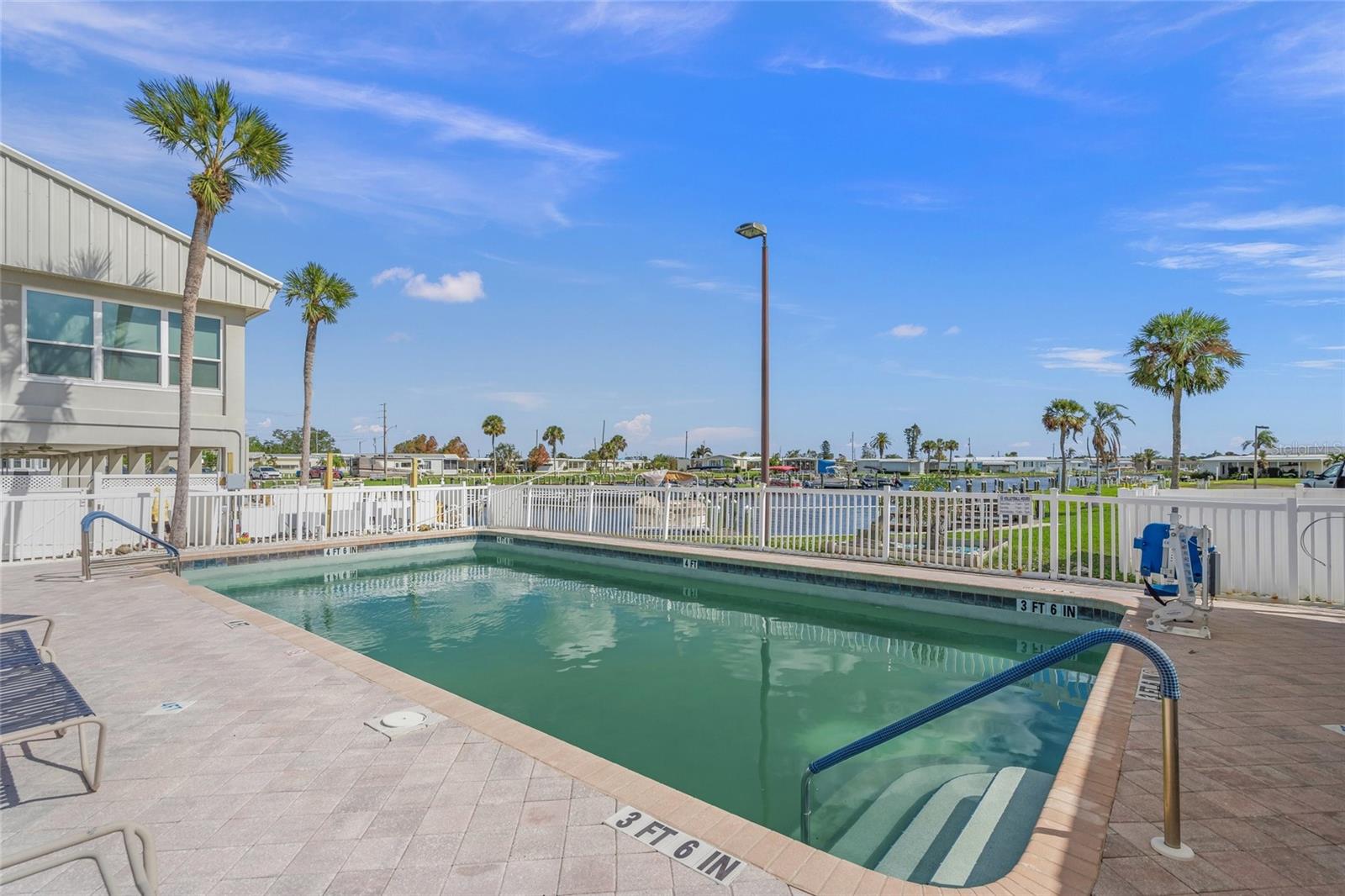 HARBOR COVE - Residential Lease