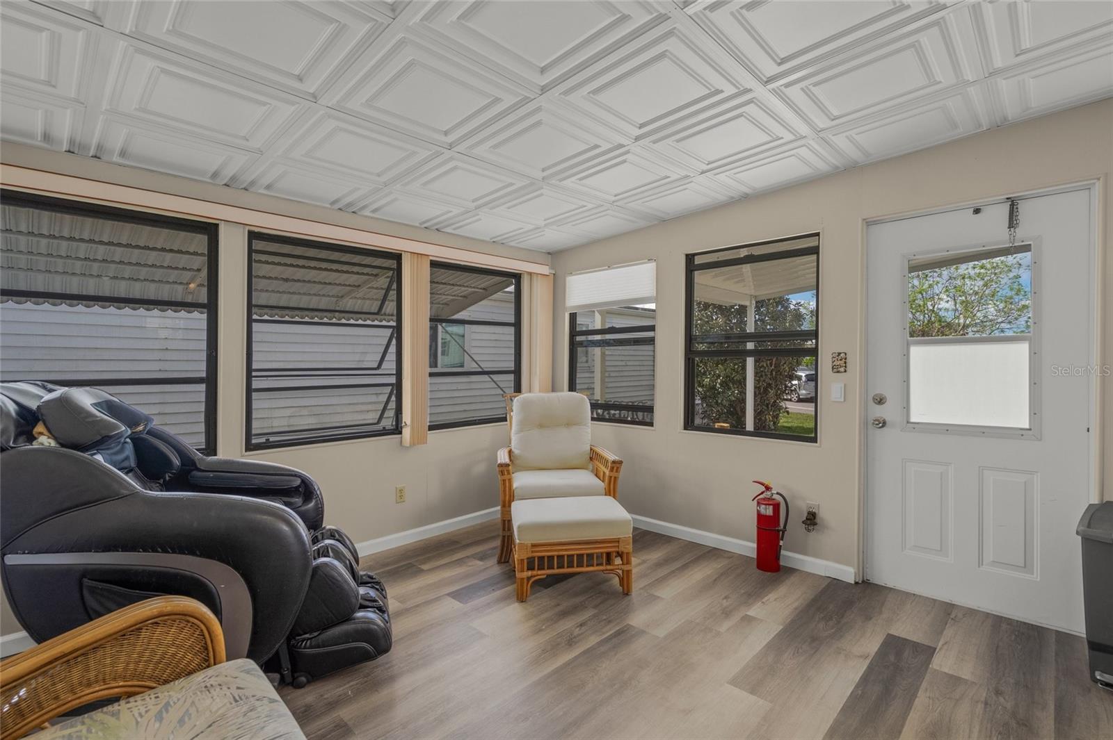 HARBOR COVE - Residential Lease