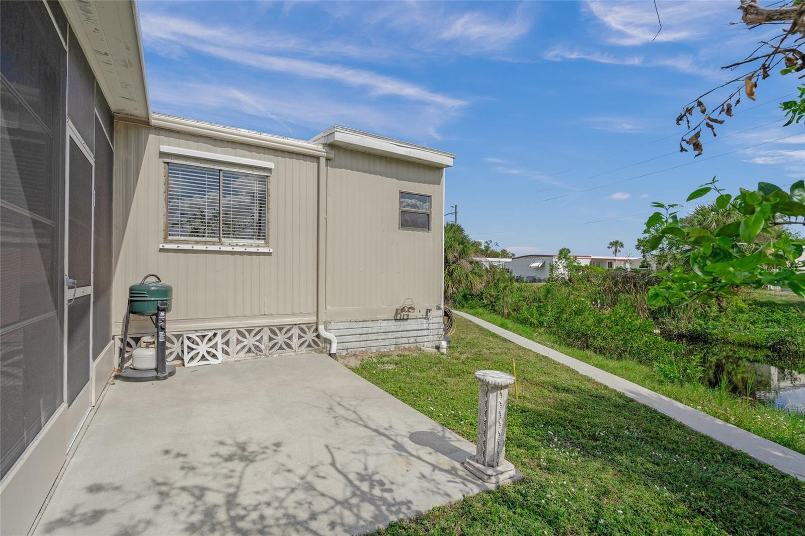 HARBOR COVE - Residential Lease