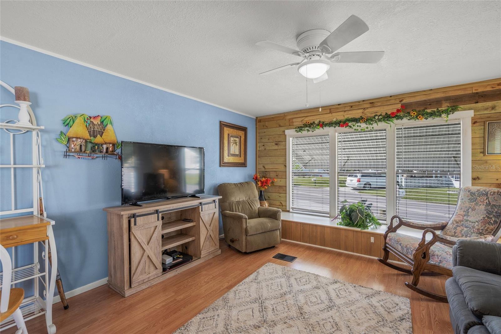 HARBOR COVE - Residential Lease