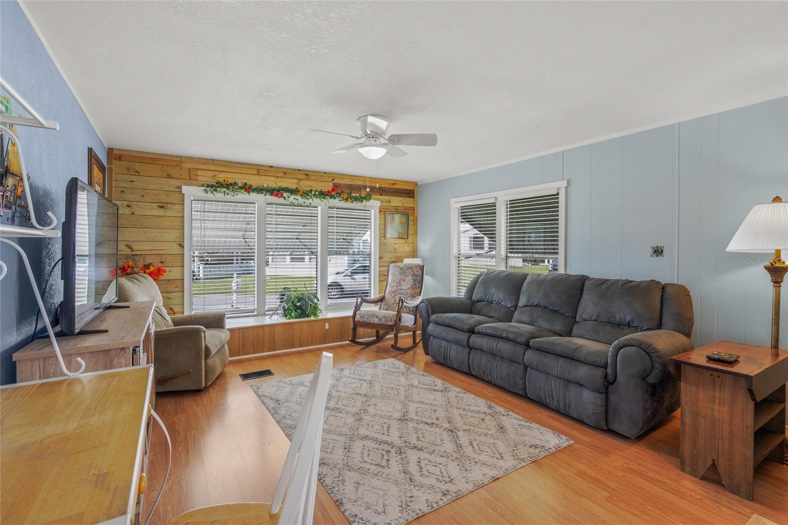 HARBOR COVE - Residential Lease