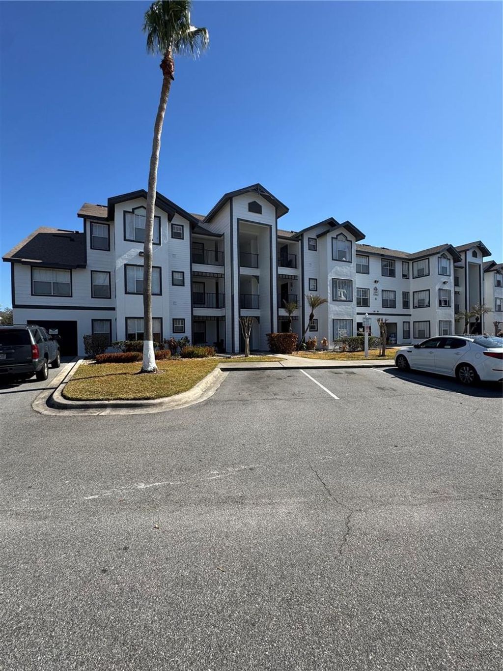 Photo of 2218 Grand Cayman Court #1336, Kissimmee, FL 34741 (MLS # S5143717)