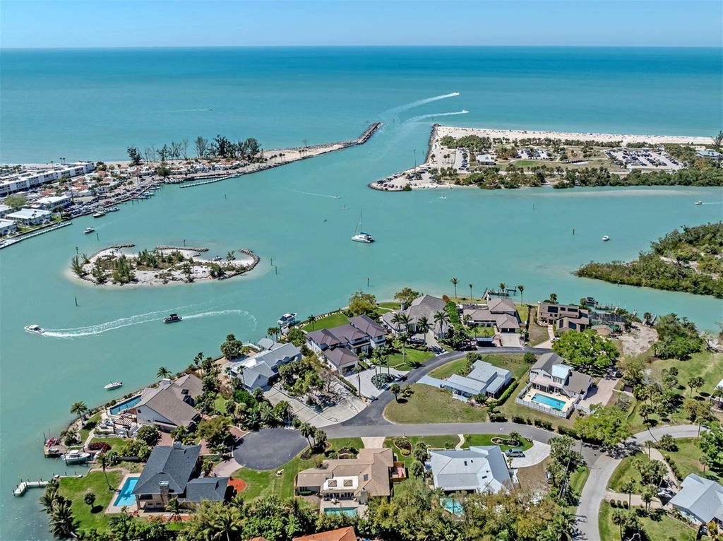 Photo of 603 Four Bays Drive, Nokomis, FL 34275 (MLS # N6143312)