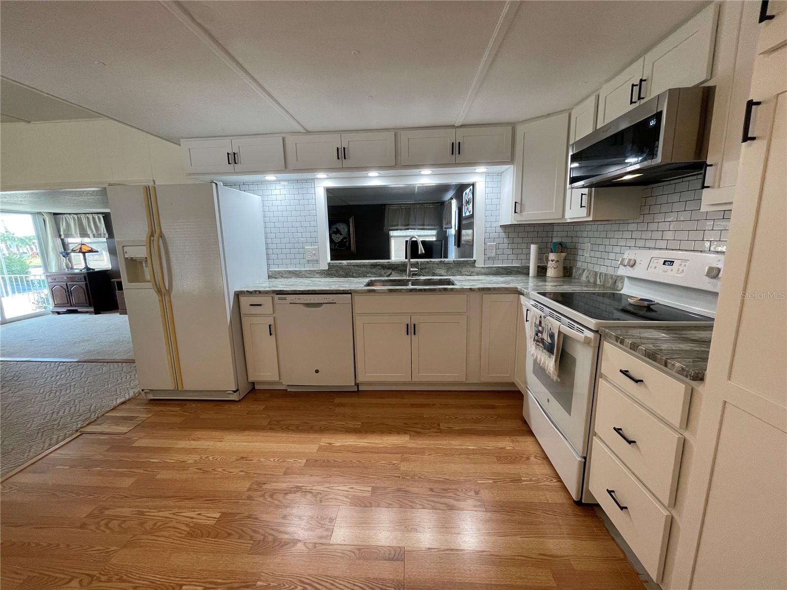 GOLF LAKES RESIDENTS CO-OP - Residential