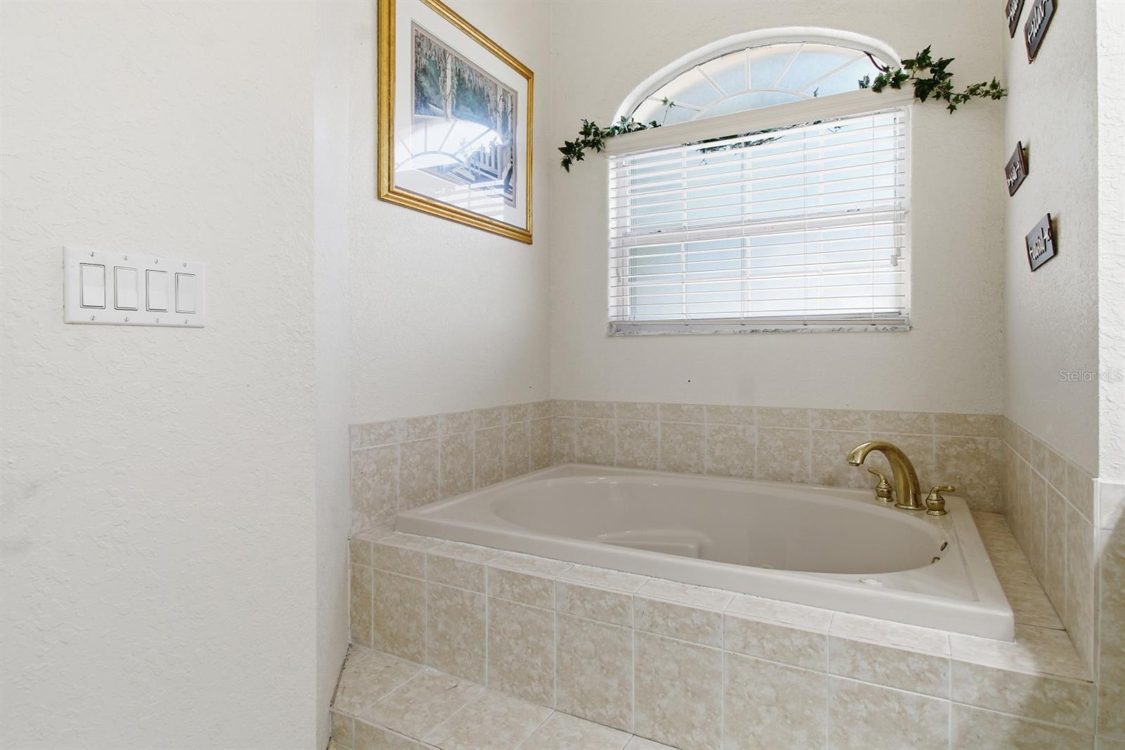 ROBINSON SUB - Residential