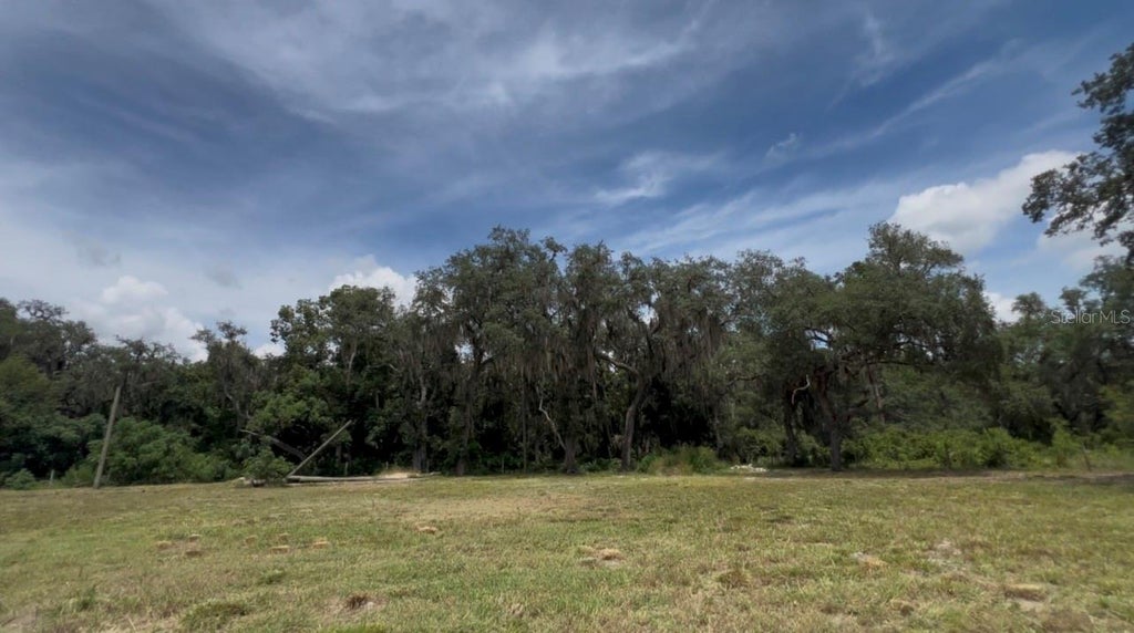 Photo of 106 Planet Dr, Crescent City, FL 32112 (MLS # FC321098)