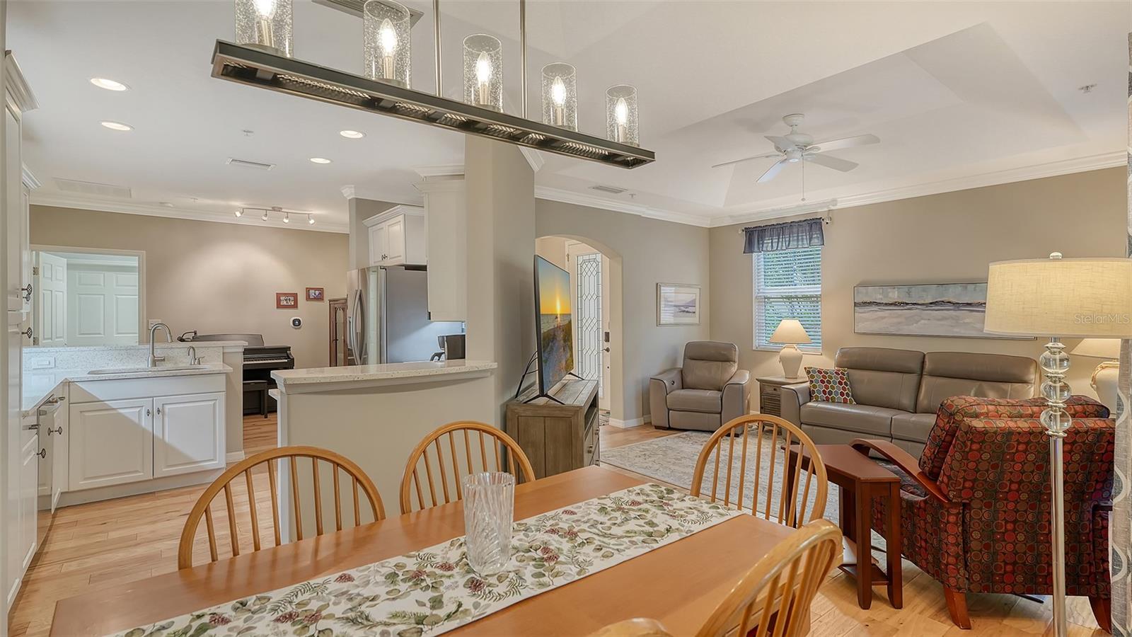 PALMER SQUARE WEST - Residential