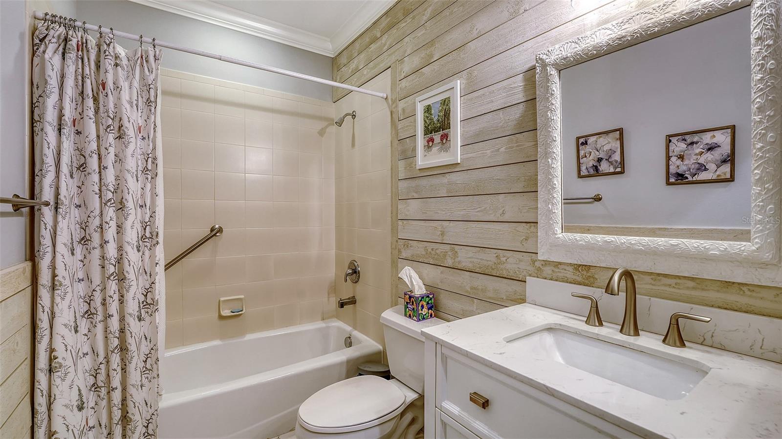 PALMER SQUARE WEST - Residential