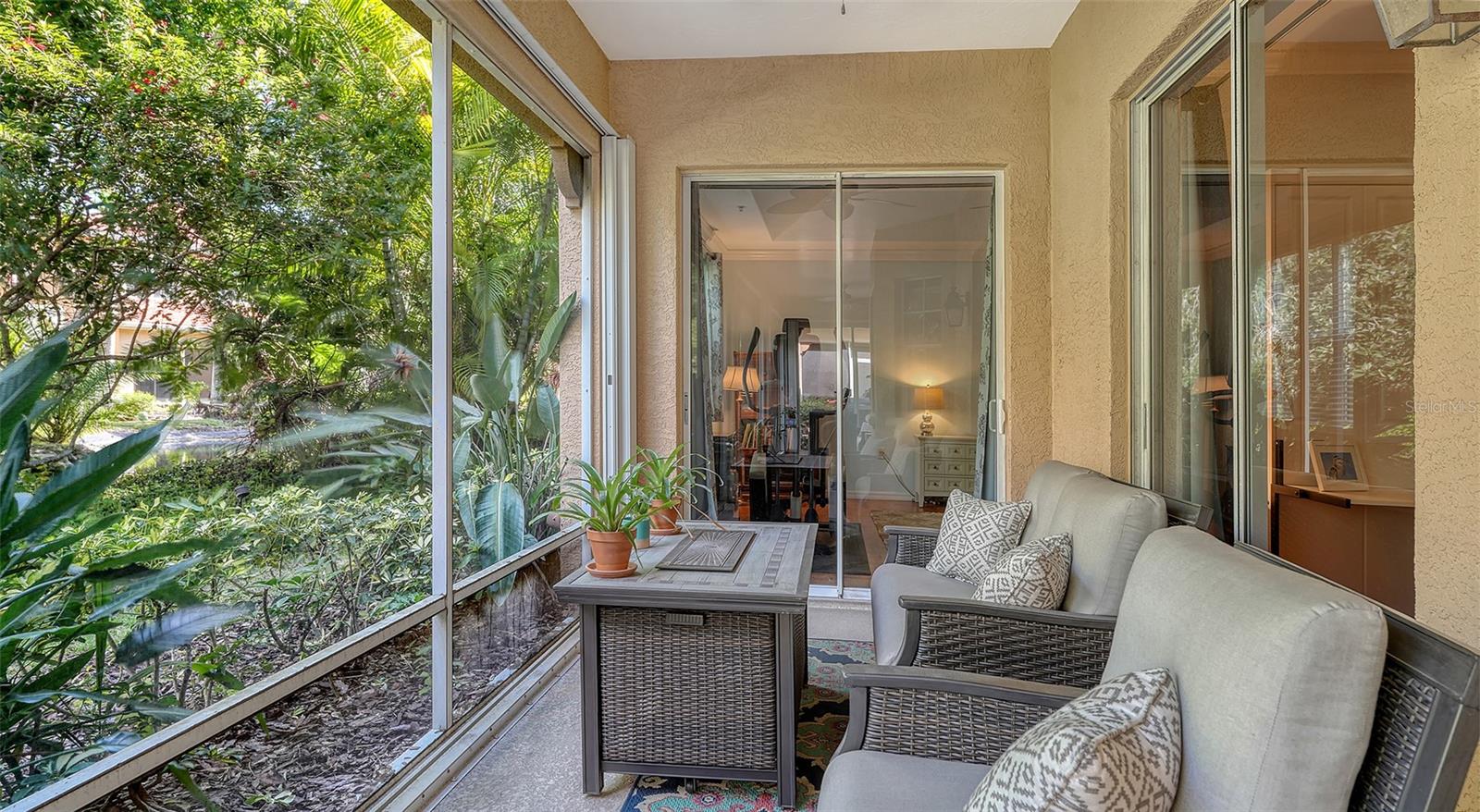 PALMER SQUARE WEST - Residential