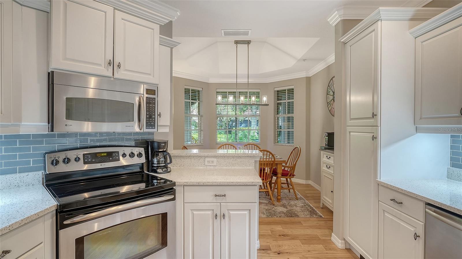 PALMER SQUARE WEST - Residential