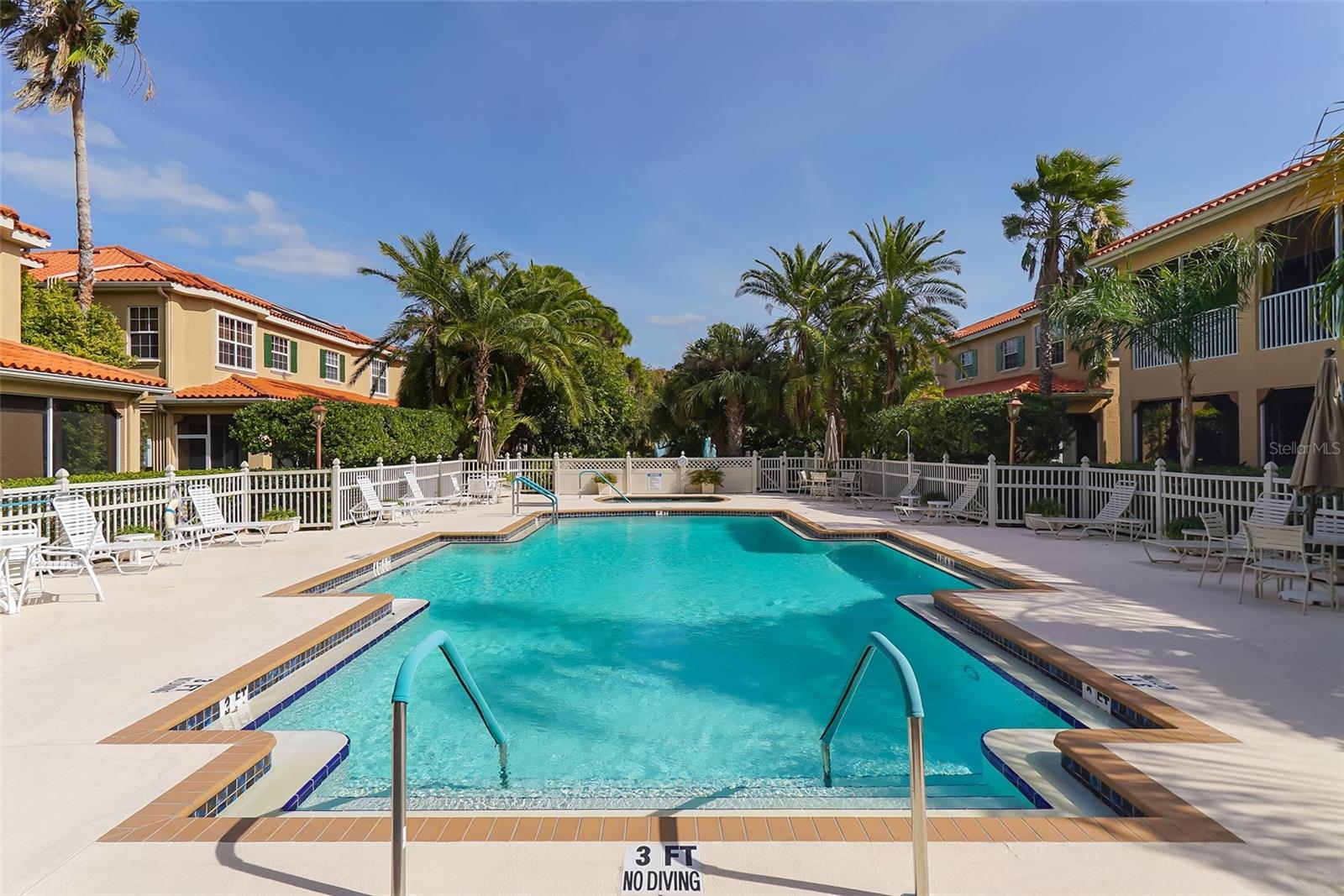 PALMER SQUARE WEST - Residential