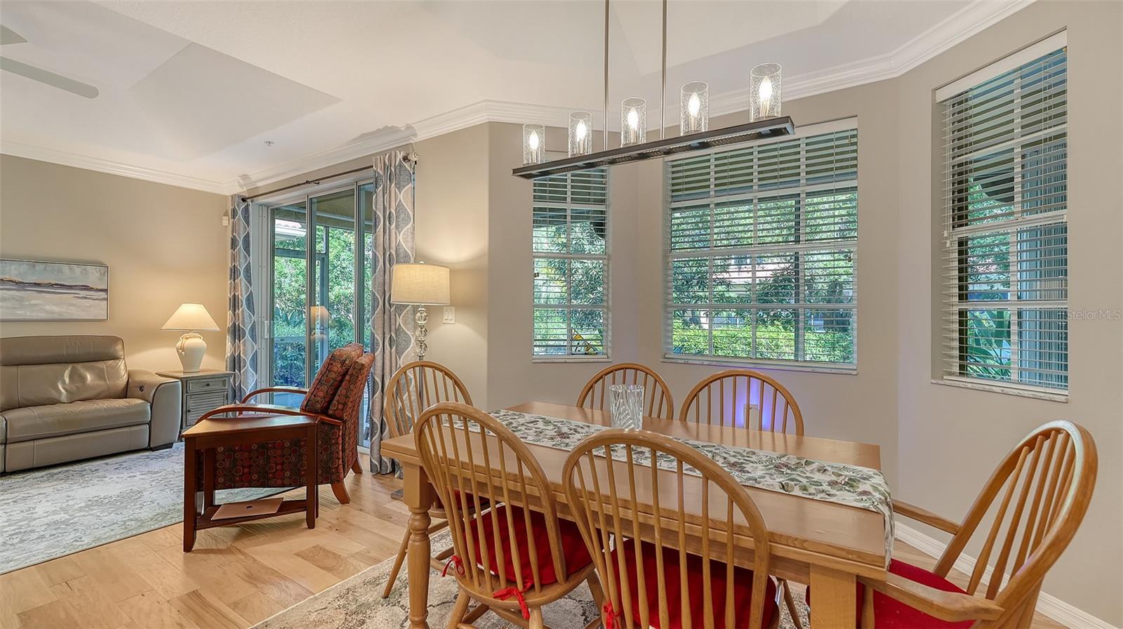 PALMER SQUARE WEST - Residential