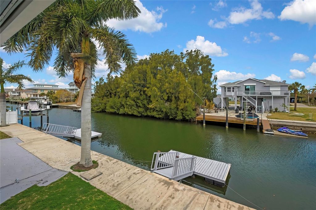 Photo of 6703 Seaview Boulevard, Hudson, FL 34667 (MLS # TB8483514)